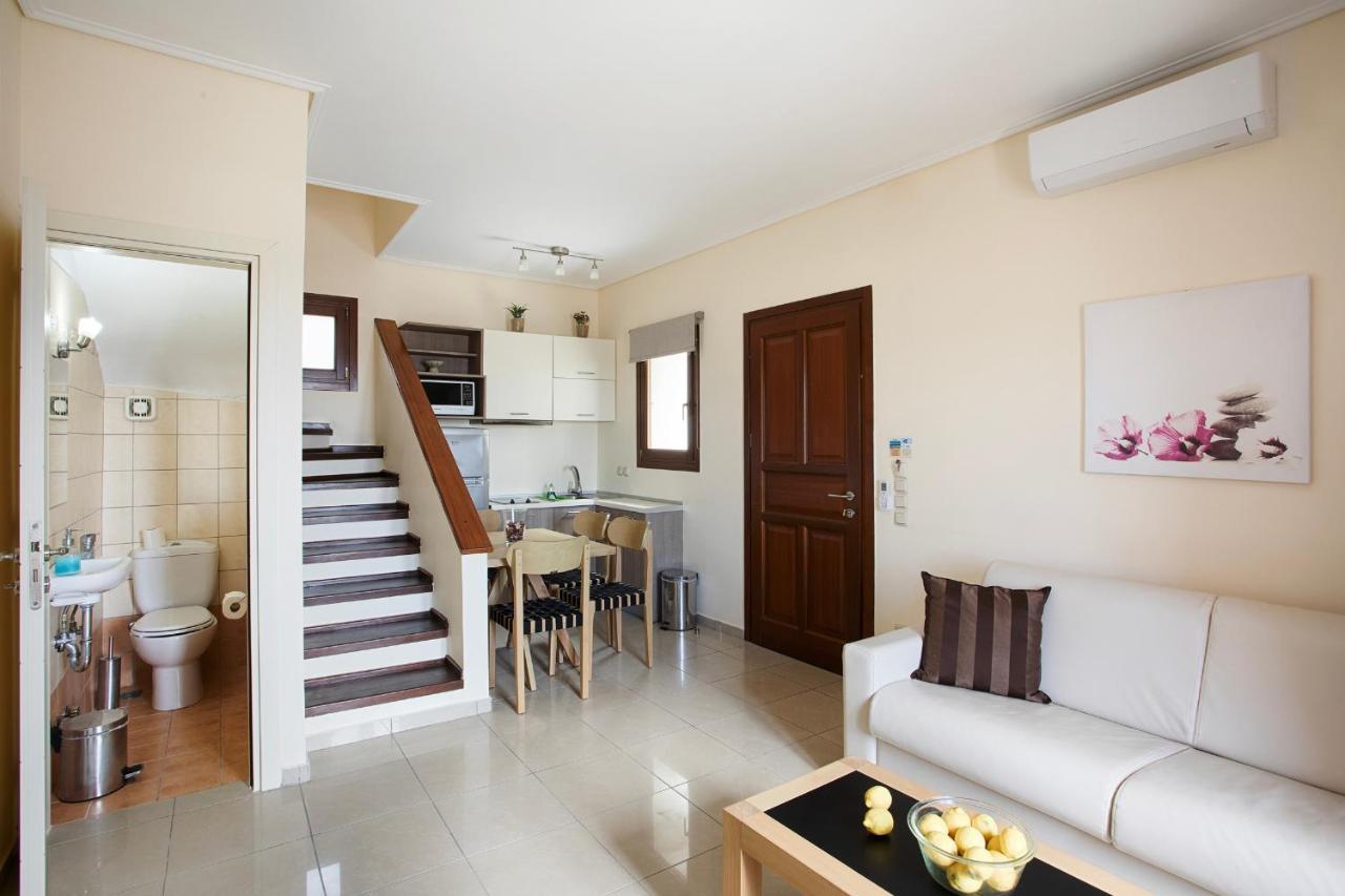 Aithra -agios Petros Andros Tatil Evi Gavrio