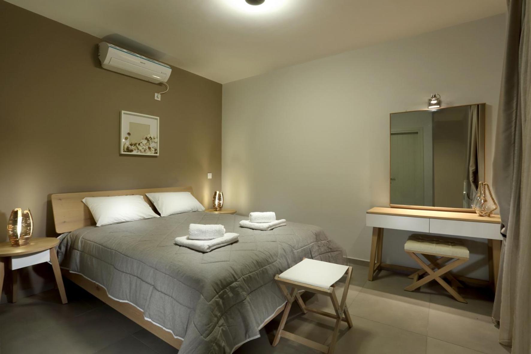 Aithra -agios Petros Andros Tatil Evi Gavrio