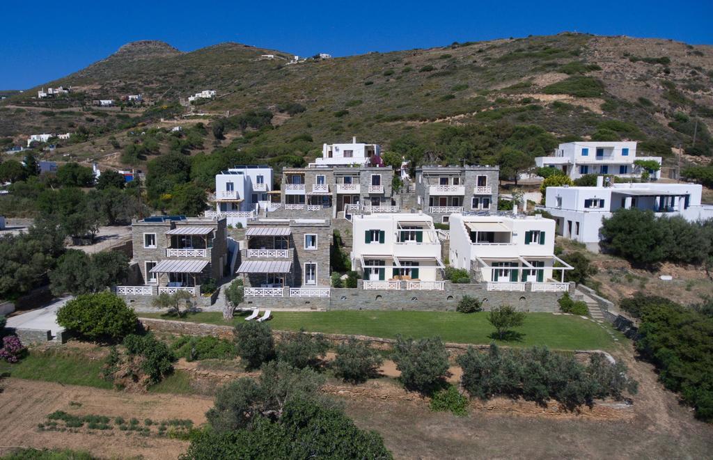 Aithra -agios Petros Andros Tatil Evi *